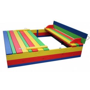 Пісочниця з кришкою кольорова