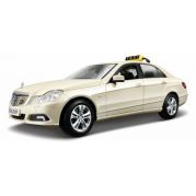 Автомодель 1:18 Mercedes Benz E-Class German Taxi