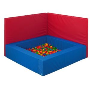 Пристенный протектор для сухого бассейна