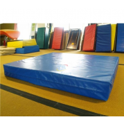 Мат страхувальний 200-200-20 см 